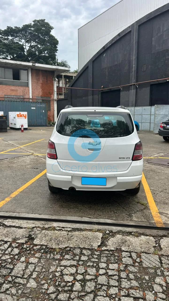 GM - Chevrolet SPIN LTZ 1.8 8V Econo.Flex 5p Aut. - miniatura 3